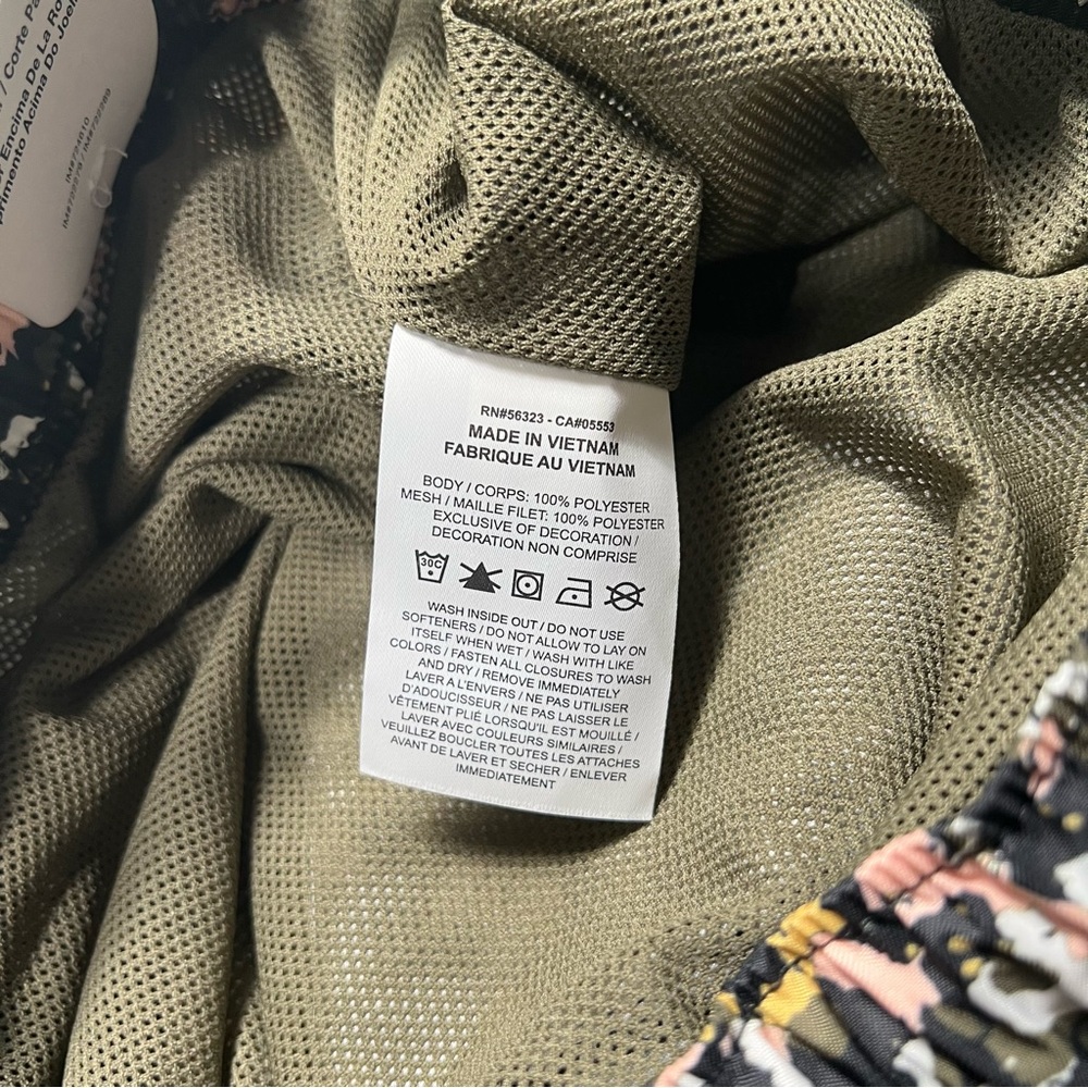 NWT Nike NSW 6" Regrind Shorts Mens XXL Mesh Lined Medium Olive White IF8502 222 - Picture 7 of 10